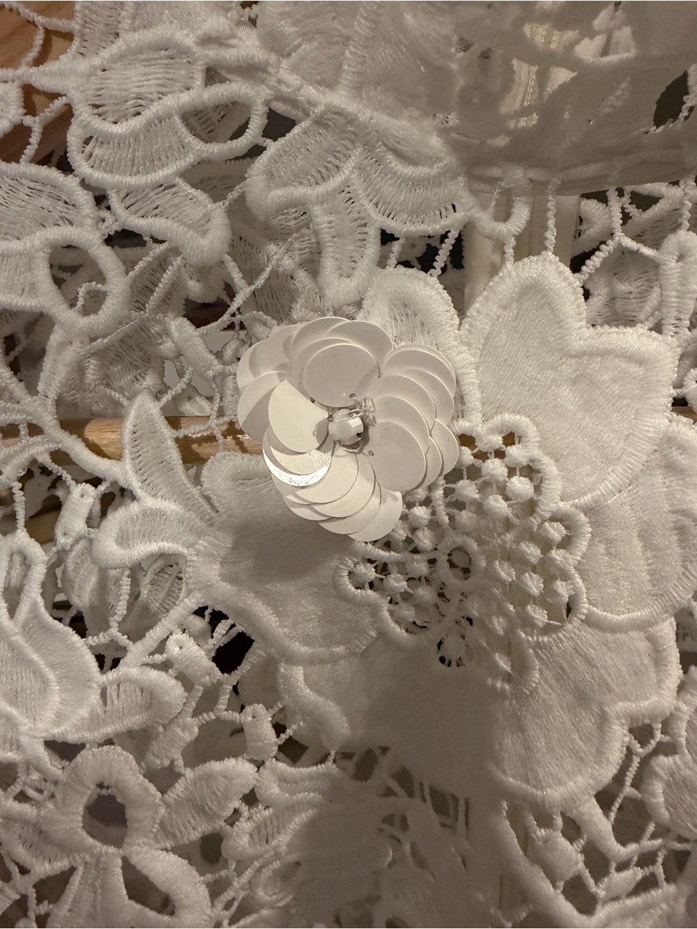 L'Academie Delphine White Floral Lace High-Neck Mini Dress - Picture 4 of 12